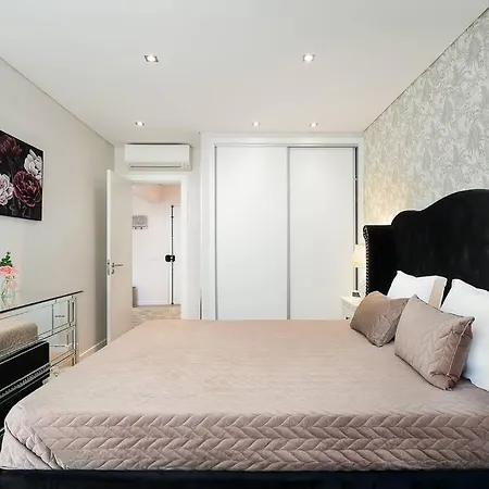 Apartment Da Rocha *